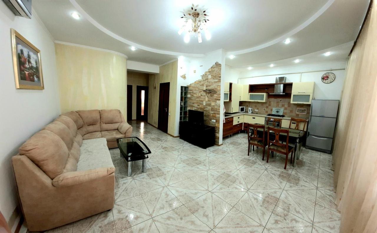 Elegance Center Close To Stefan Cel Mare *
